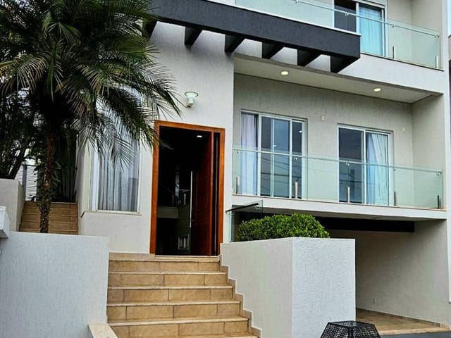 Casa com 319m² 2 quartos e 4 banheiros, à venda, no bairro Mogi Moderno em Mogi das Cruzes