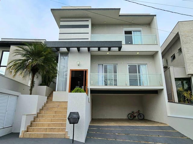 Casa com 319m² 2 quartos e 4 banheiros, à venda, no bairro Mogi Moderno em Mogi das Cruzes