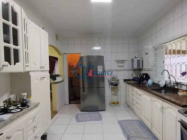 Casa com 300m², à venda, no bairro Jardim Bela Vista em Rio Claro