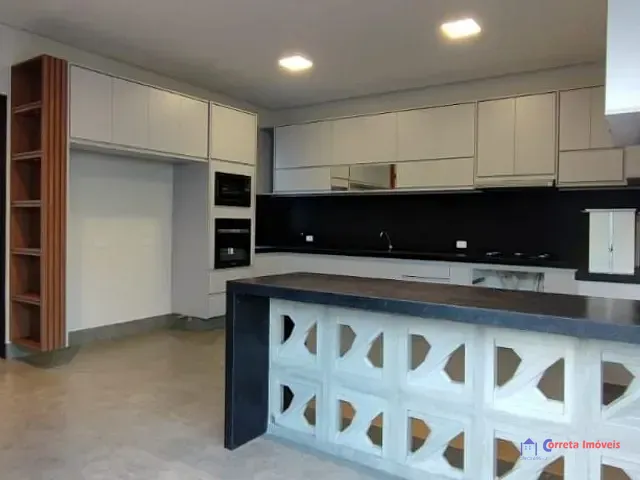 Casa 3 quartos e 3 banheiros, à venda, no bairro Parque Mangueiras em Três Lagoas