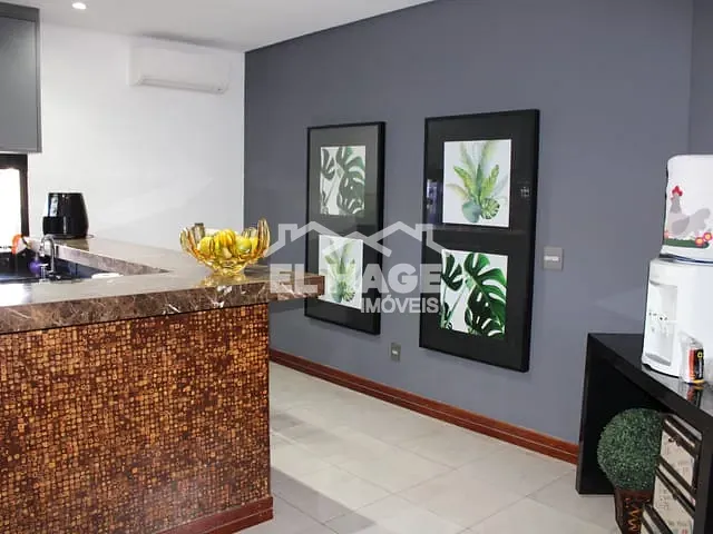 Casa com 1260m² 7 quartos e 8 banheiros, à venda, no bairro Jardim Itália em Cuiabá