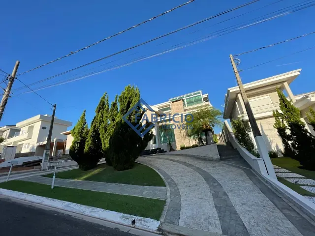 Casa com 600m² 4 quartos e 5 banheiros, à venda, no bairro Centro em Vinhedo