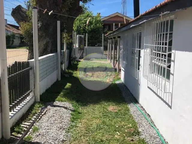Casa 3 quartos e 2 banheiros, para alugar, no bairro Cassino em Rio Grande