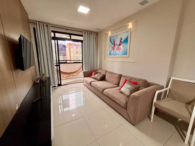 Apartamento com 106m² 3 quartos e 3 banheiros, à venda ou para alugar, no bairro Luzia em Aracaju