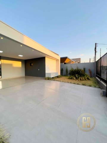 Casa 4 quartos e 3 banheiros, à venda, no bairro Jardim América em Nova Mutum