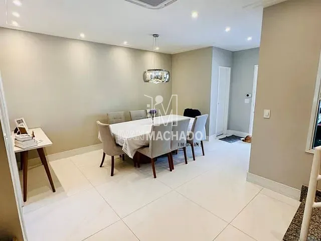 Casa 4 quartos e 6 banheiros, à venda, no bairro Jardim Camburi em Vitória