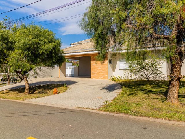 Casa com 1028m² 4 quartos e 6 banheiros, à venda, no bairro Jacaré em Cabreúva