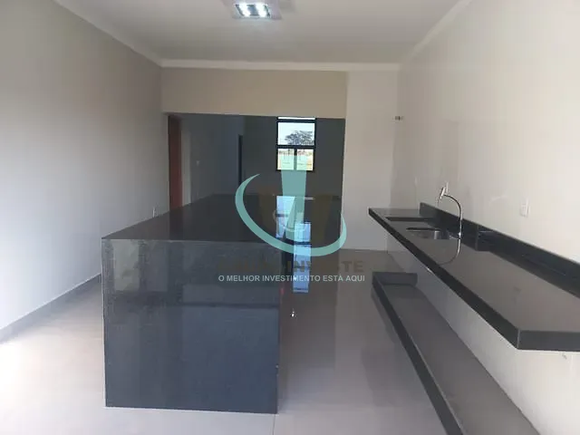 Casa com 250m² 3 quartos e 3 banheiros, à venda, no bairro CAMPOS VILLE em ARARAQUARA