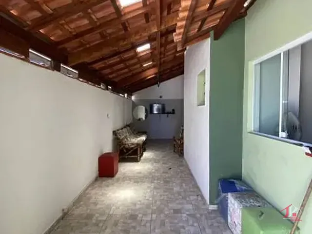 Casa 2 quartos e 2 banheiros, à venda, no bairro Gaivota (Praia) em Itanhaém