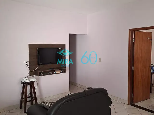 Casa com 390m² 2 quartos e 2 banheiros, à venda, no bairro Parque Amazônia em Goiânia