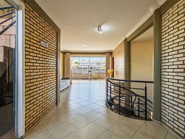 Casa 3 quartos e 3 banheiros, à venda, no bairro Candangolândia em Brasília