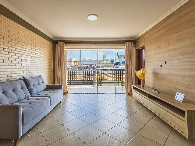 Casa 3 quartos e 3 banheiros, à venda, no bairro Candangolândia em Brasília