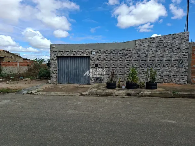 Casa com 198m² 3 quartos e 3 banheiros, à venda, no bairro Senhorinha Cairo em Vitória da Conquista