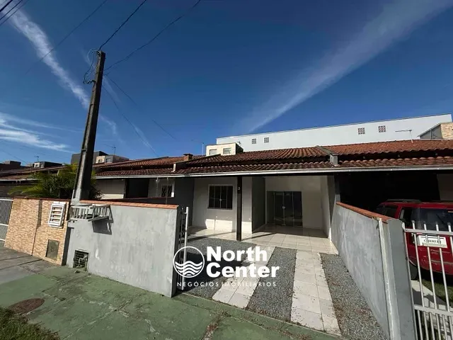 Casa 2 quartos e 1 banheiro, à venda ou para alugar, no bairro CENTRO em Balneário Barra do Sul