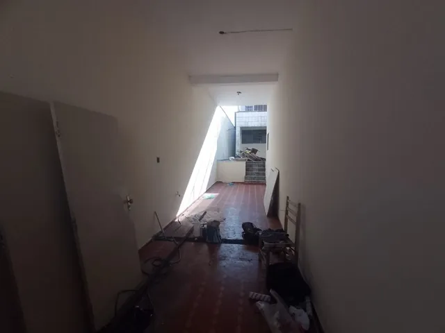 Casa com 300m² 2 quartos e 1 banheiro, para alugar, no bairro Vila Santa Clara em São Paulo