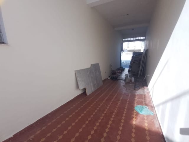 Casa com 300m² 2 quartos e 1 banheiro, para alugar, no bairro Vila Santa Clara em São Paulo