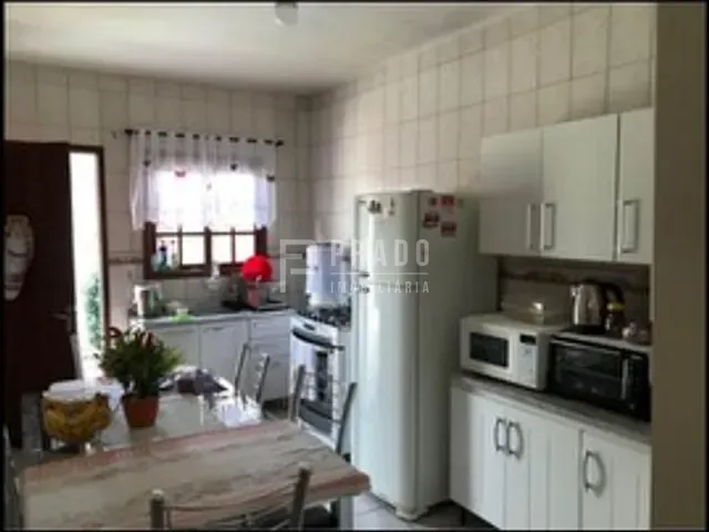 Casa com 140m² 3 quartos e 2 banheiros, à venda, no bairro Fragata em Pelotas