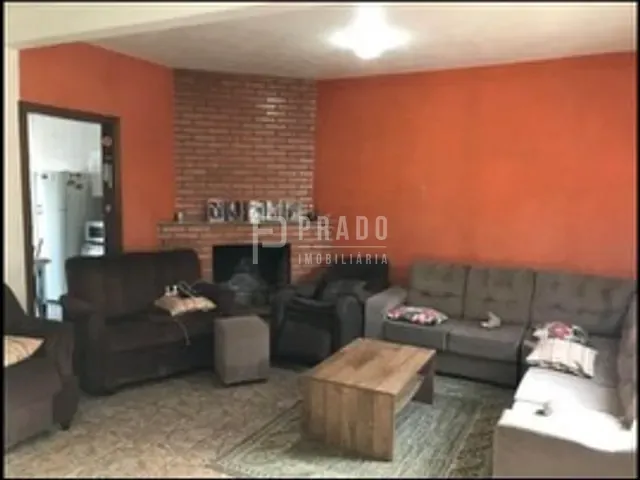 Casa com 140m² 3 quartos e 2 banheiros, à venda, no bairro Fragata em Pelotas