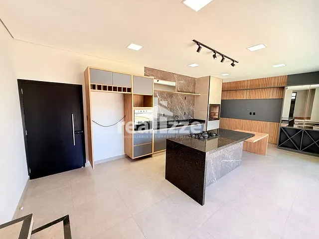 Casa com 345m² 3 quartos e 1 banheiro, à venda, no bairro Residencial Villagio de Verona em Itapira