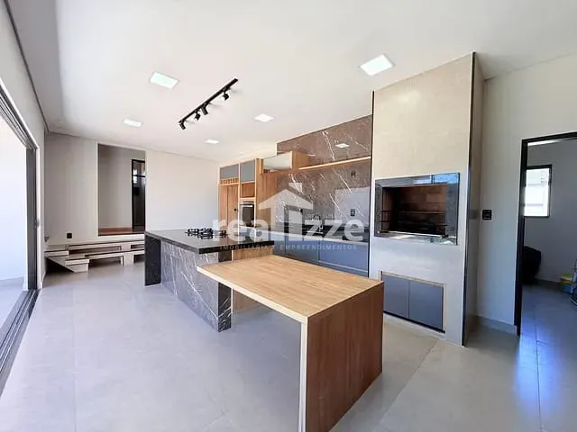 Casa com 345m² 3 quartos e 1 banheiro, à venda, no bairro Residencial Villagio de Verona em Itapira