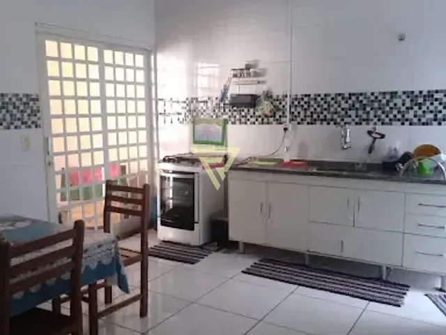 Casa com 225m² 3 quartos e 2 banheiros, à venda, no bairro Jardim Doutor Paulo Gomes Romeo em Ribeirão Preto