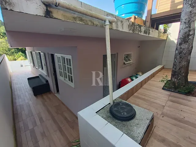 Casa 2 quartos e 2 banheiros, à venda, no bairro Camboa em Governador Celso Ramos