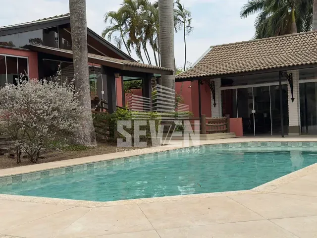 Casa com 3000m², à venda, no bairro Jardim Shangri-Lá em Bauru