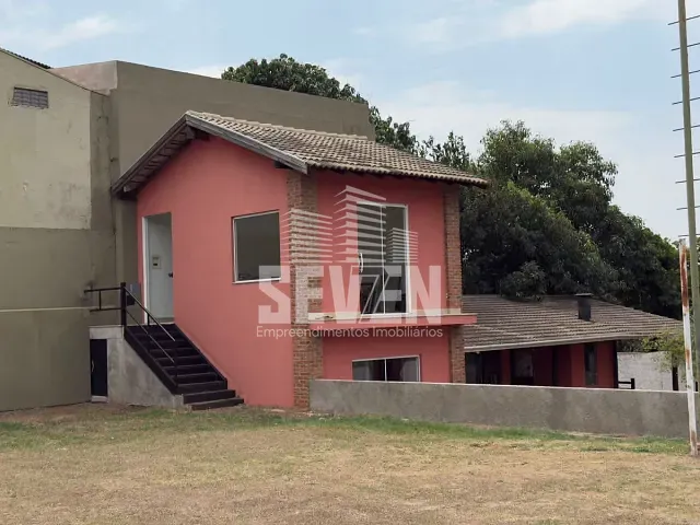 Casa com 3000m², à venda, no bairro Jardim Shangri-Lá em Bauru