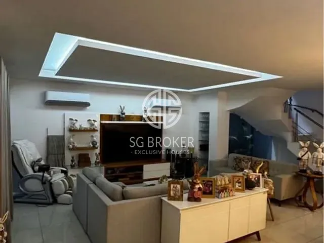 Casa com 320m² 6 quartos e 8 banheiros, à venda, no bairro Barra da Tijuca em Rio de Janeiro