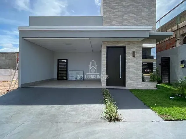 Casa 3 quartos e 3 banheiros, à venda, no bairro São Sebastião em Cuiabá