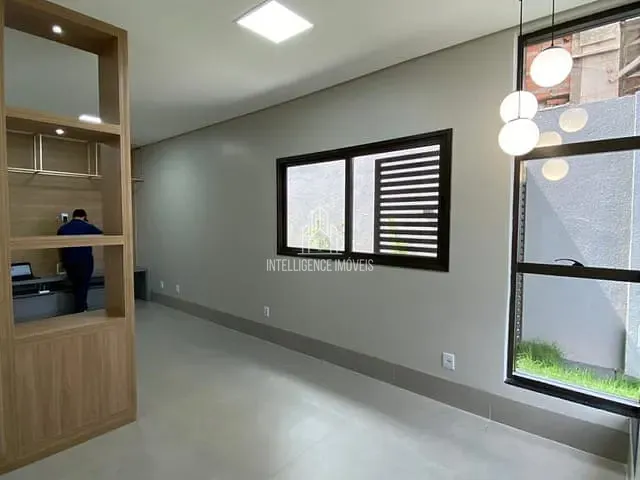 Casa 3 quartos e 3 banheiros, à venda, no bairro São Sebastião em Cuiabá