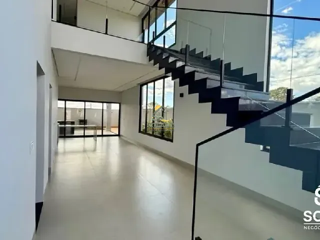 Casa com 280m² 4 quartos e 5 banheiros, à venda, no bairro Parqville Pinheiros em Aparecida de Goiânia