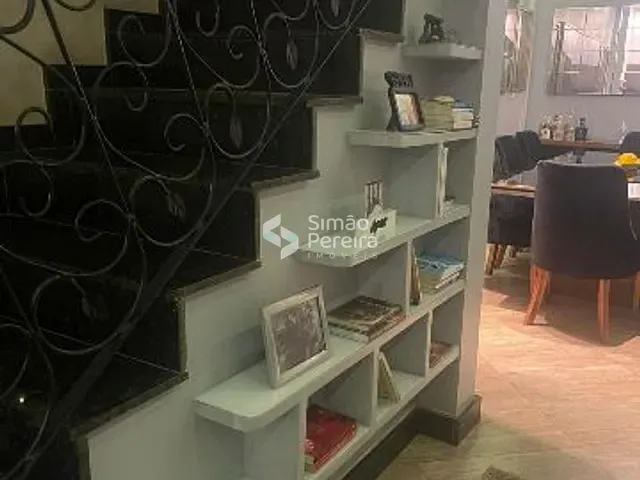 Casa com 270m² 4 quartos e 2 banheiros, à venda, no bairro Portão Vermelho em Três Rios