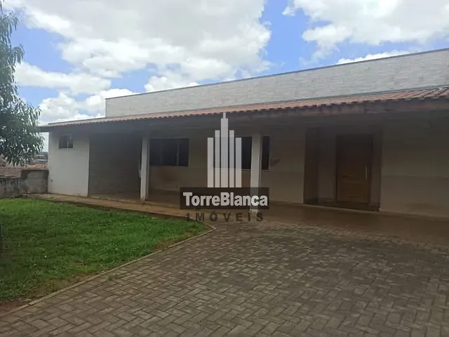 Casa com 712m² 2 quartos e 2 banheiros, à venda, no bairro Oficinas em Ponta Grossa