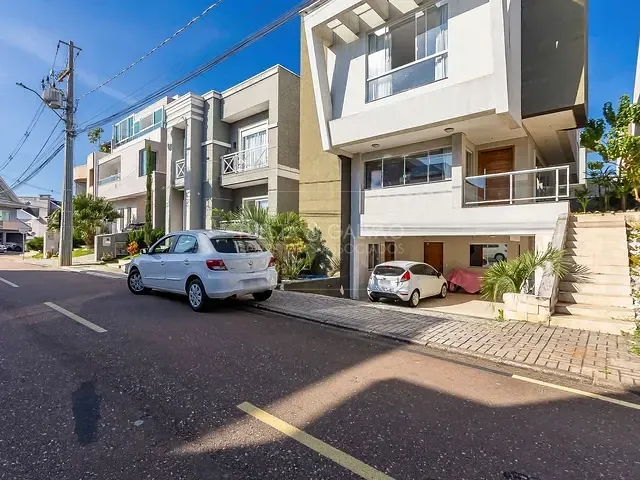 Casa com 270m², à venda, no bairro Santa Quiteria em Curitiba