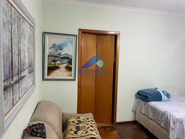 Casa com 330m² 3 quartos e 5 banheiros, à venda, no bairro Jardim América em São José dos Campos