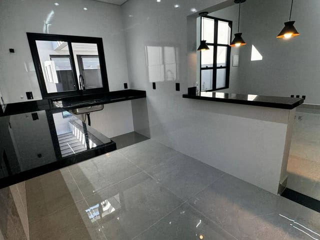 Casa com 150m² 3 quartos e 2 banheiros, à venda, no bairro Jardim Monte Carlo em Indaiatuba
