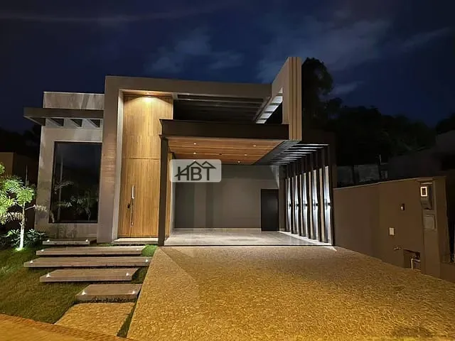 Casa 3 quartos e 4 banheiros, à venda, no bairro Vila Santista em Bauru