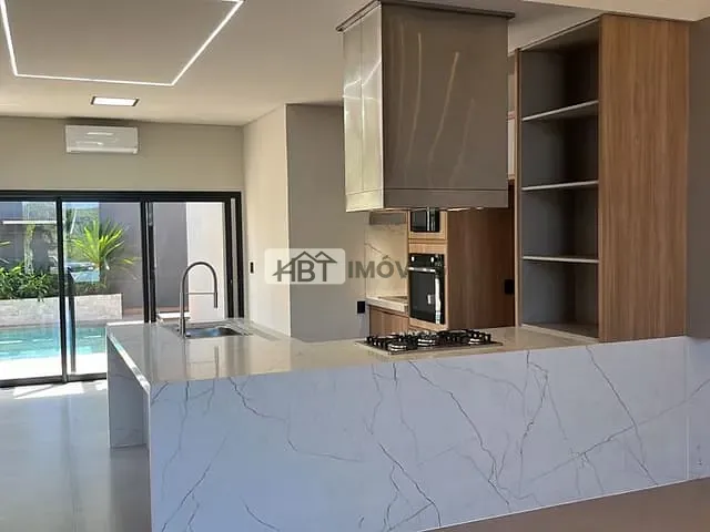 Casa 3 quartos e 4 banheiros, à venda, no bairro Vila Santista em Bauru