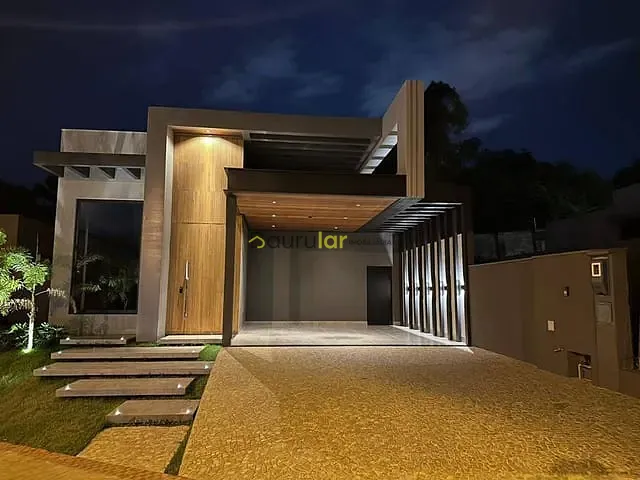 Casa 3 quartos e 4 banheiros, à venda, no bairro Vila Santista em Bauru