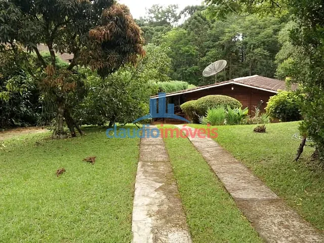 Casa à venda, no bairro Vila de Maringá em Itatiaia