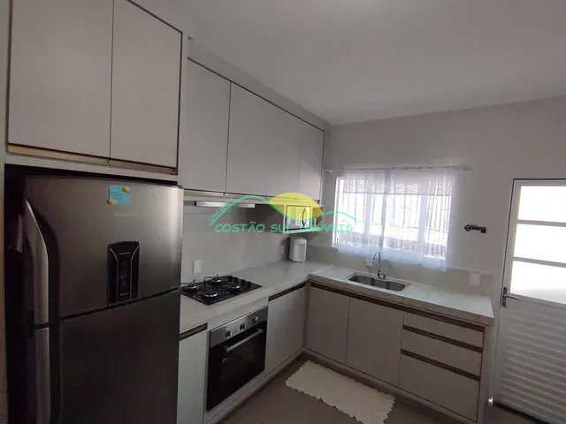 Casa com 405m² 7 quartos e 5 banheiros, à venda, no bairro Carianos em Florianópolis
