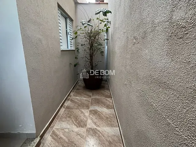 Casa com 150m² 2 quartos e 2 banheiros, à venda, no bairro Centro em Poços de Caldas