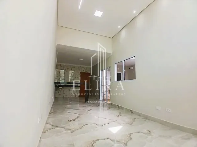 Casa com 150m² 3 quartos e 2 banheiros, à venda, no bairro Parque Universitário em Americana