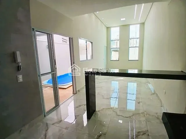 Casa com 150m² 3 quartos e 2 banheiros, à venda, no bairro Parque Universitário em Americana