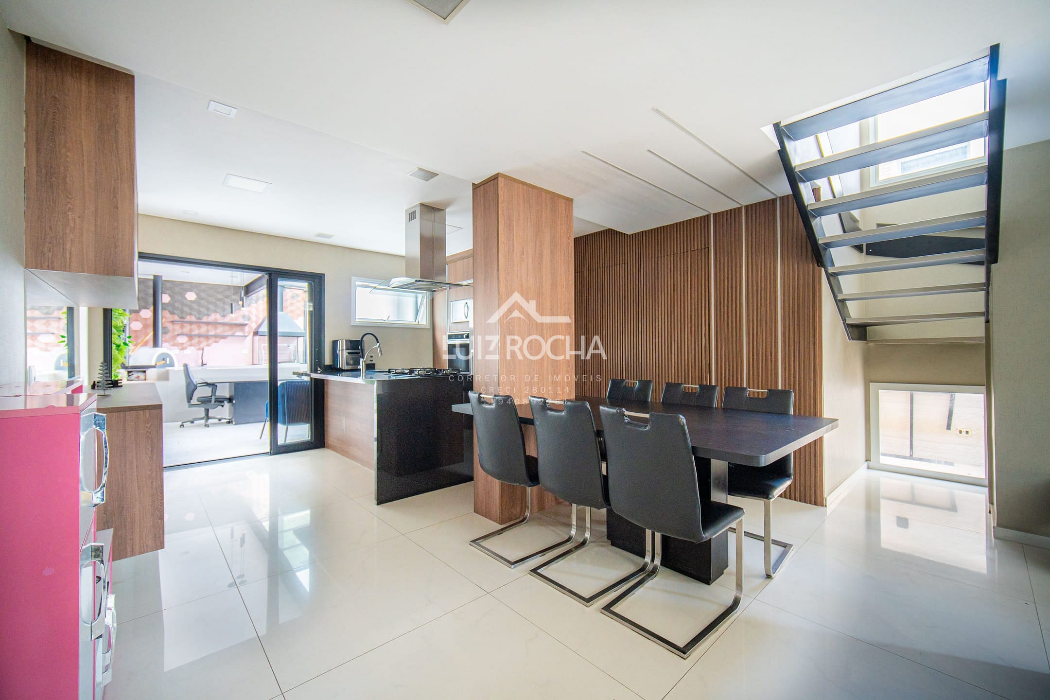 Casa à venda com 2 quartos, 117m² - Foto 4