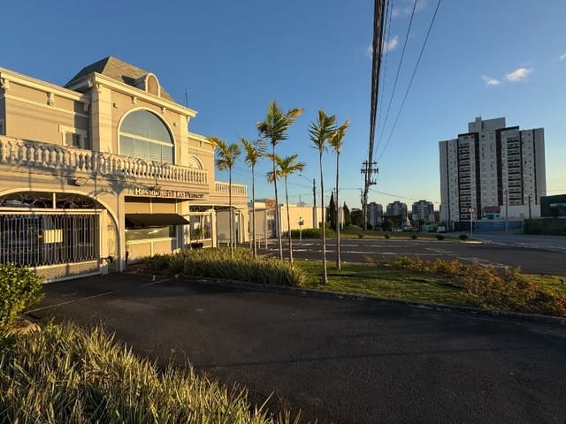 Casa com 250m² 3 quartos e 1 banheiro, à venda, no bairro Aparecidinha em Sorocaba