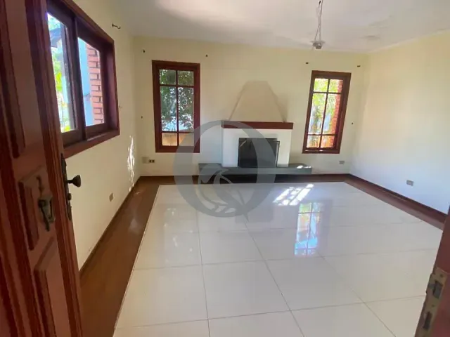 Casa 4 quartos e 5 banheiros, à venda, no bairro Alphaville em Santana de Parnaíba