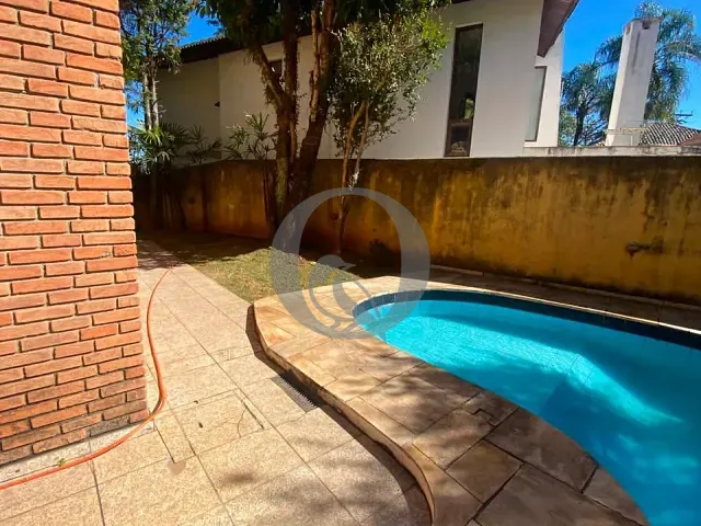 Casa 4 quartos e 5 banheiros, à venda, no bairro Alphaville em Santana de Parnaíba
