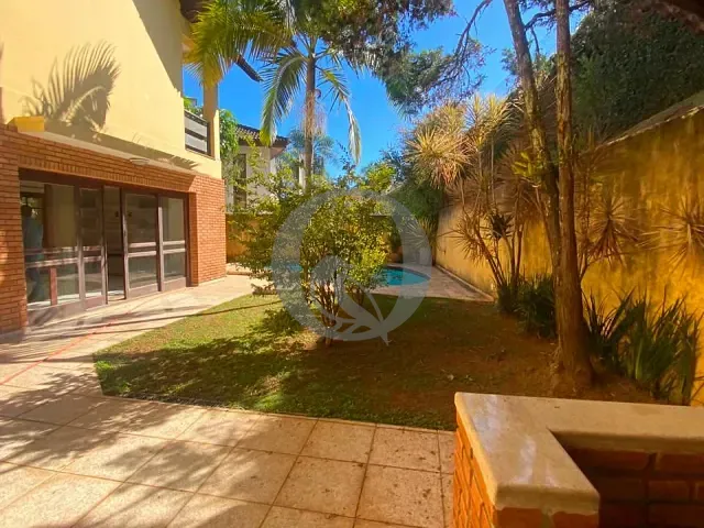 Casa 4 quartos e 5 banheiros, à venda, no bairro Alphaville em Santana de Parnaíba